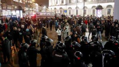 VIDEO. Rusia a interzis orice manifestație anti-război. Avertisment pentru protestatari